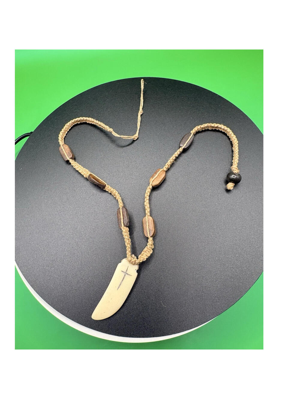 Rare 2005 Kerusso Boar’s Tooth Necklace FGNES1 Vtg Christian